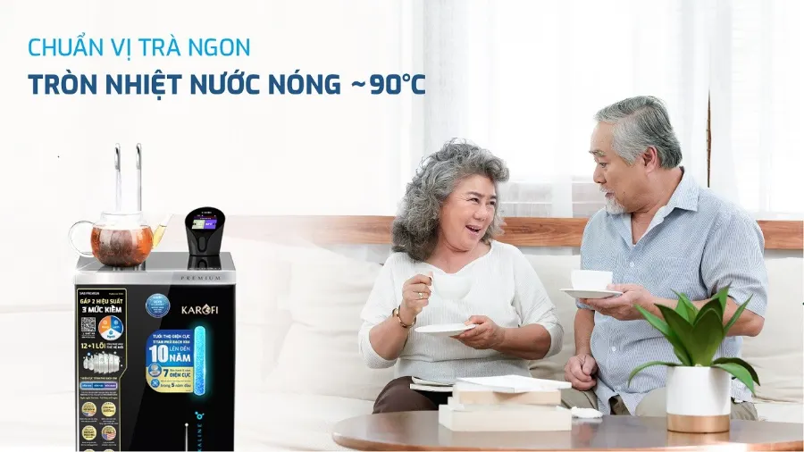 Nước pha trà ~90°C - Đánh thức trọn vẹn hương vị tinh túy – Máy lọc nước nóng lạnh Hydro-ion kiềm Karofi SA8 PREMIUM - Máy lọc nước nóng lạnh Hydro-ion kiềm Karofi SA8 PREMIUM